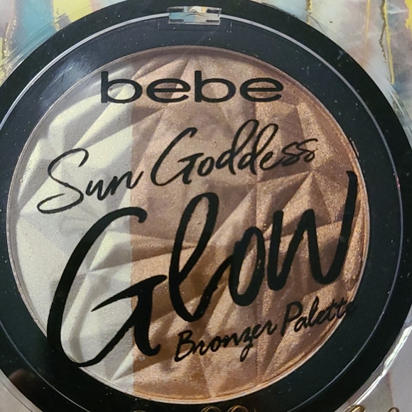 Bebe Glow Bronzer Palette (New) - Picture 2 of 3